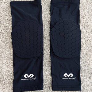 McDavid HEX Extended Leg Sleeves Black Pair Youth L